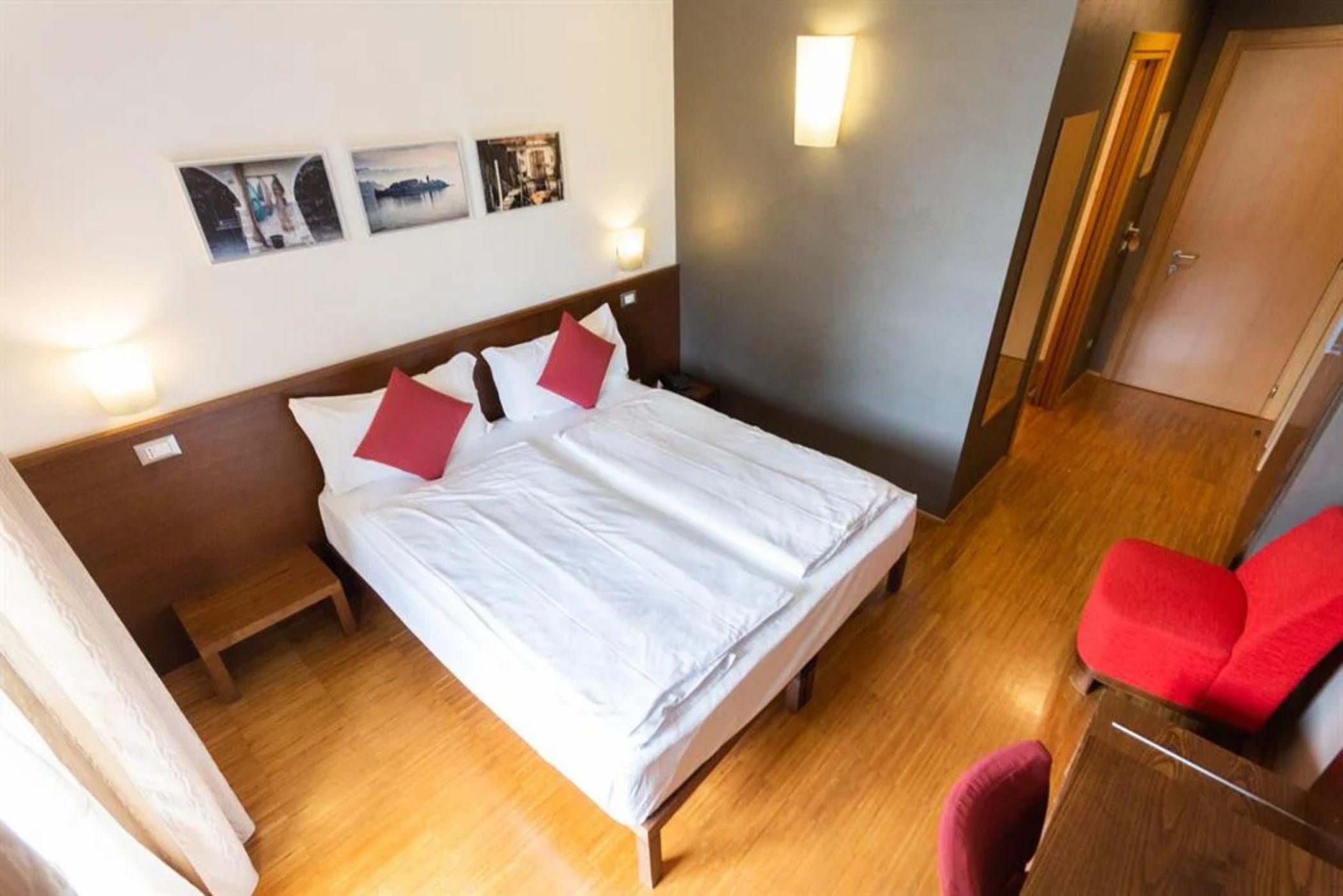 Hotel Cortese Armeno Eksteriør billede