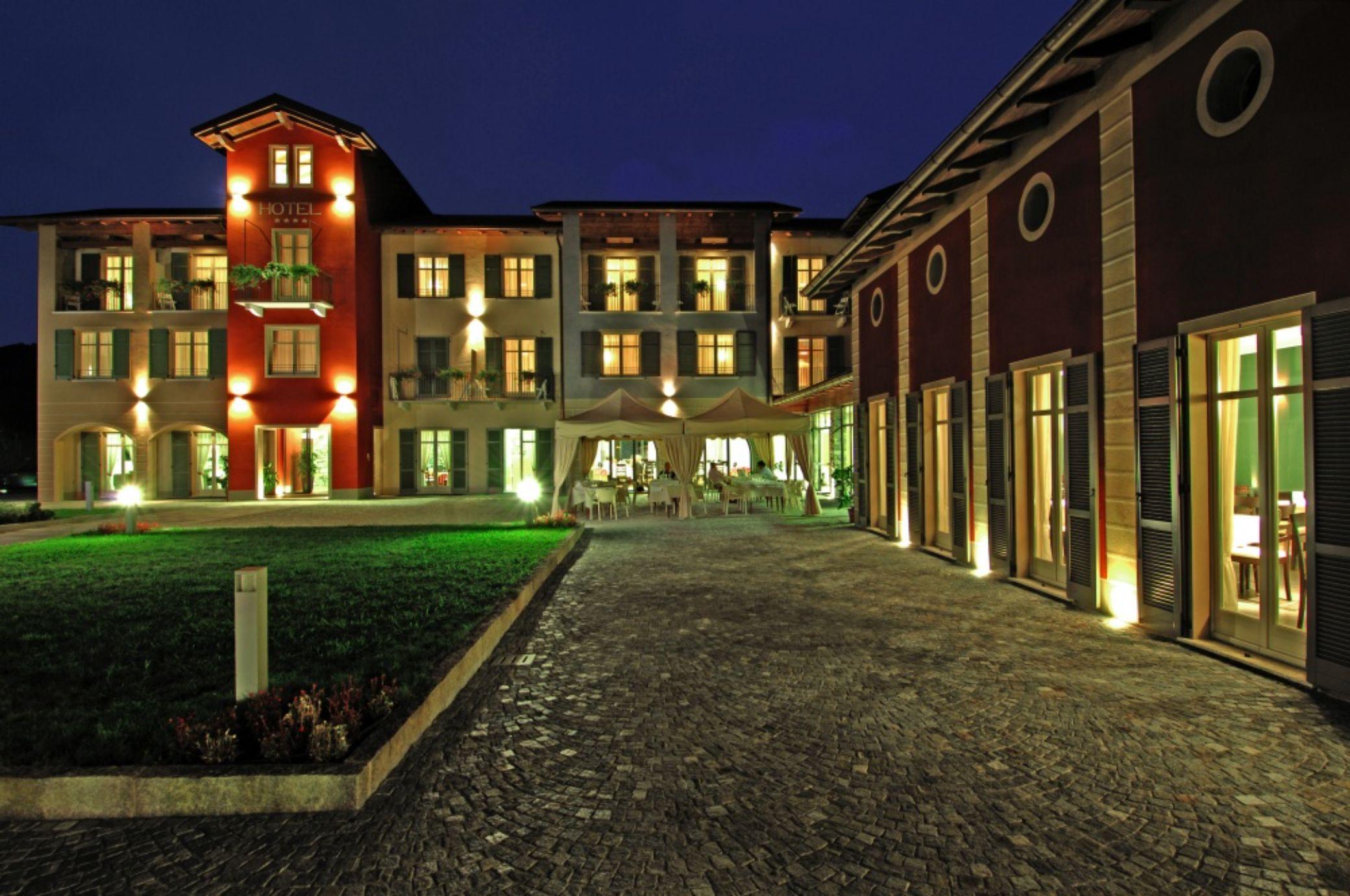 Hotel Cortese Armeno Eksteriør billede