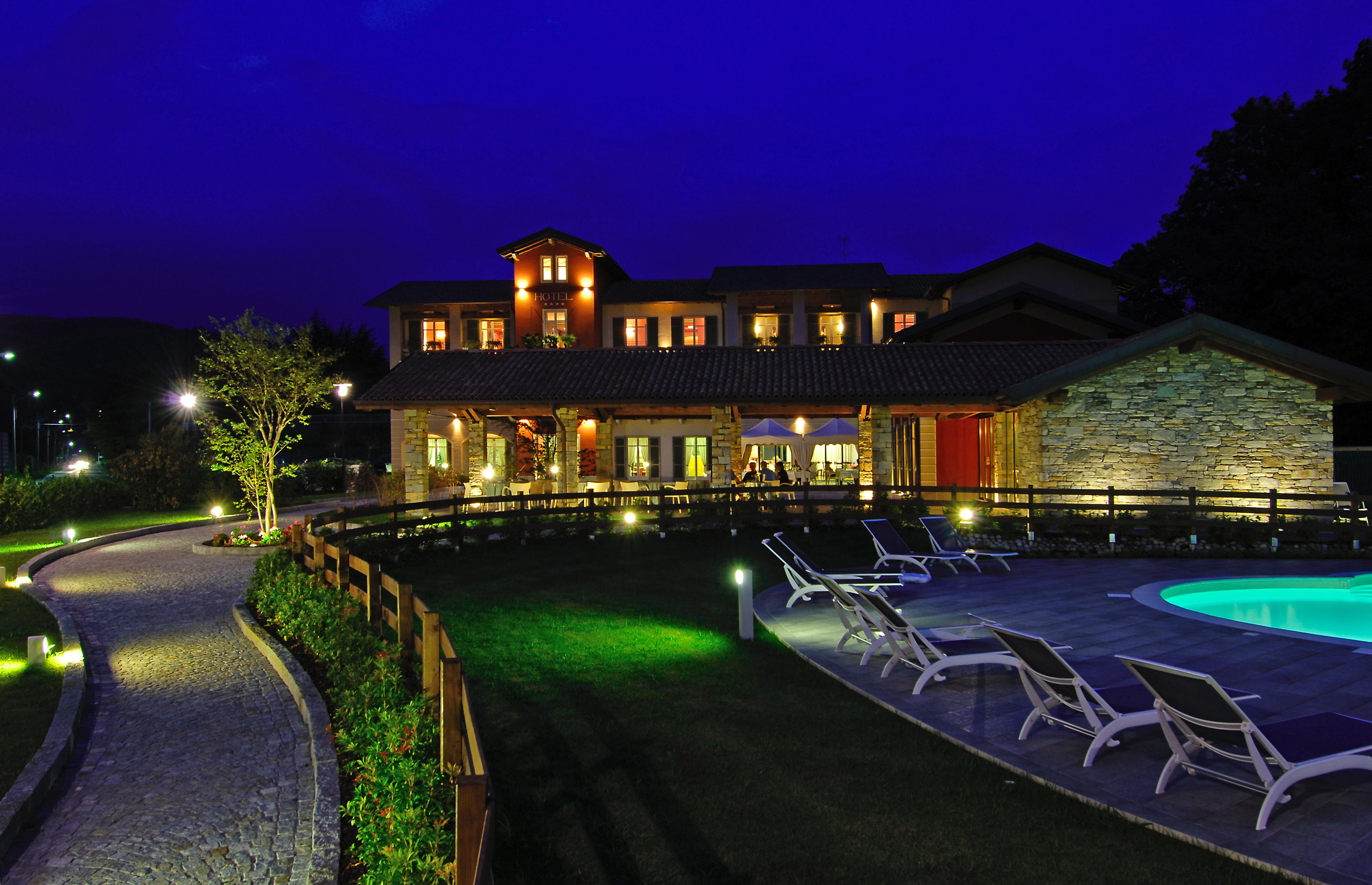 Hotel Cortese Armeno Eksteriør billede
