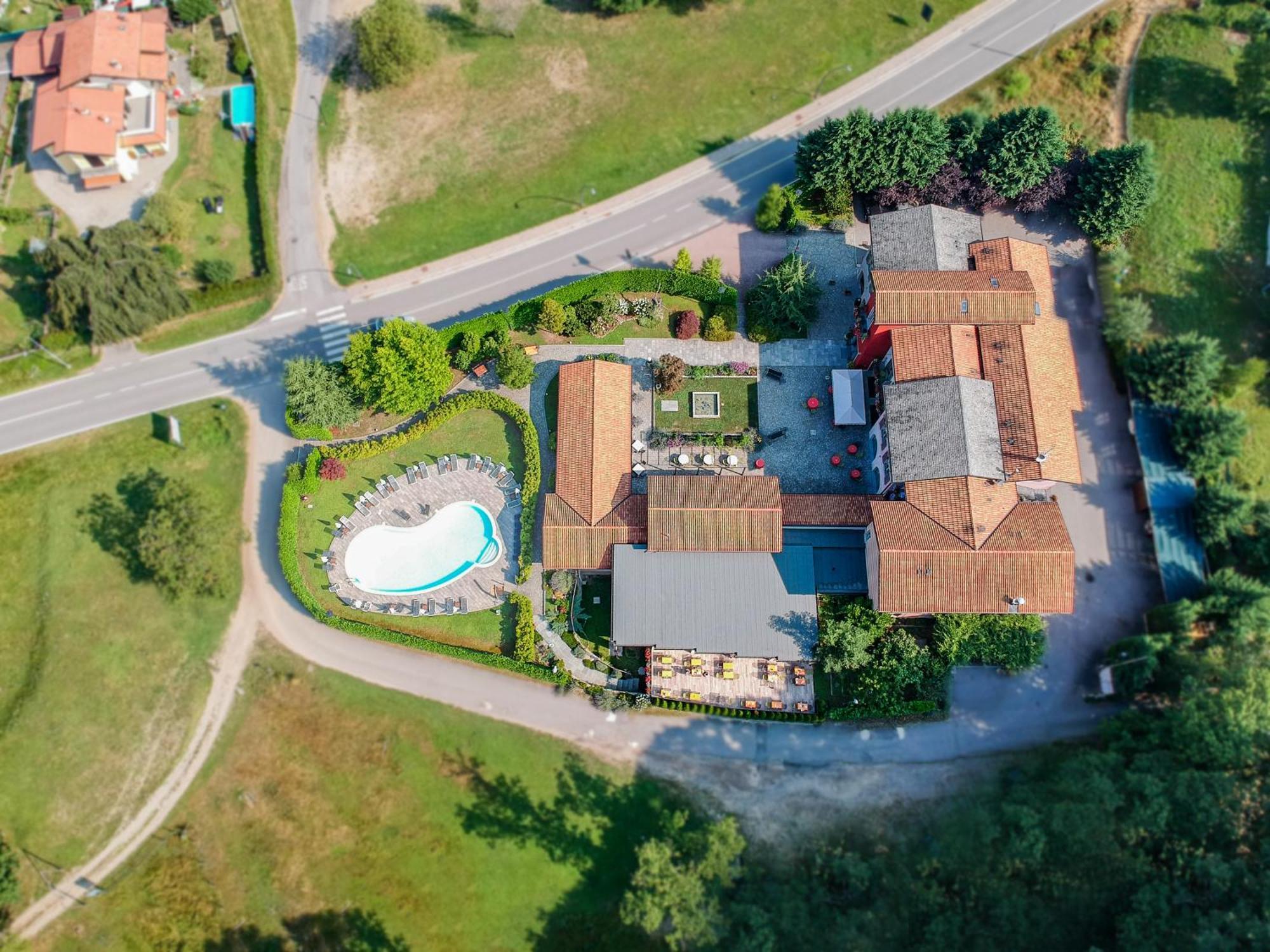 Hotel Cortese Armeno Eksteriør billede