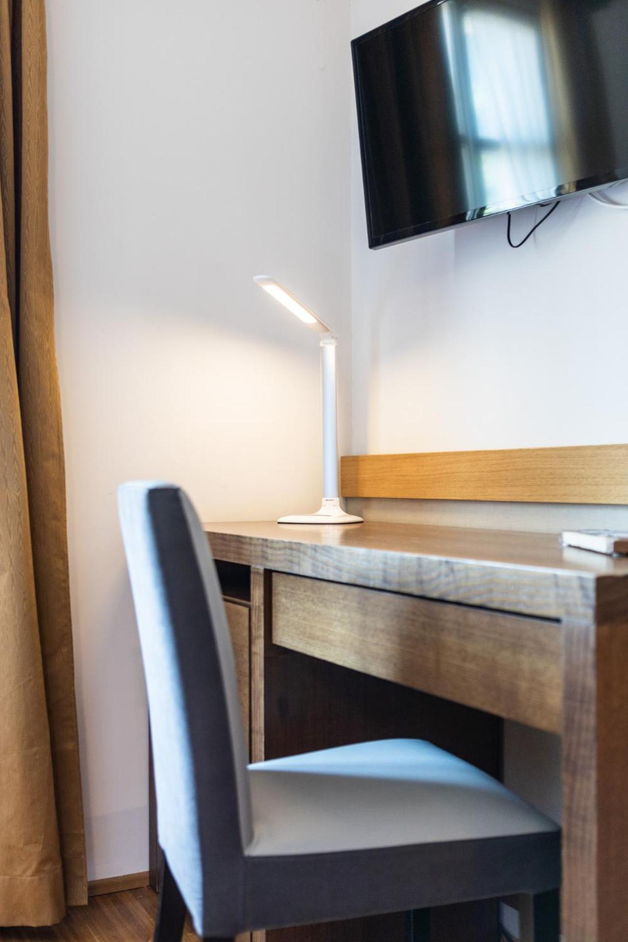 Hotel Cortese Armeno Eksteriør billede